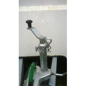 Equitrek Horse Trailer Jockey Wheel R Clip on chain